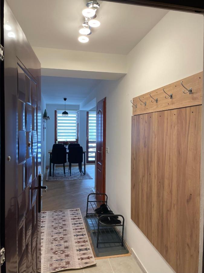 Mountain View Apartment